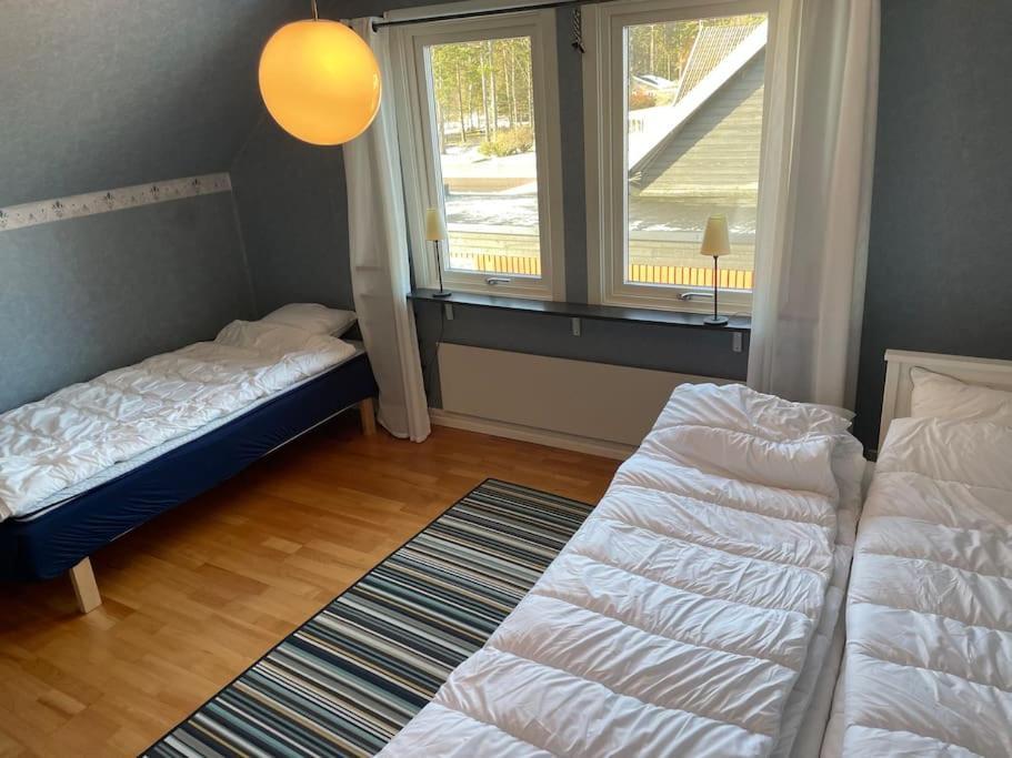 Familjevaenligt Hus Naera Isaberg! Vila Hestra Exterior foto
